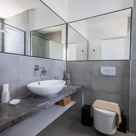 וילה Liam Front Luxury With 100m2 Infinity Pool