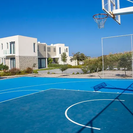 Liam Front Luxury With 100m2 Infinity Pool וילה *