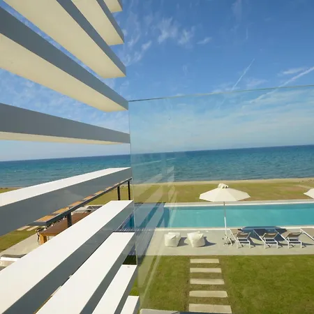 Liam Front Luxury With 100m2 Infinity Pool *