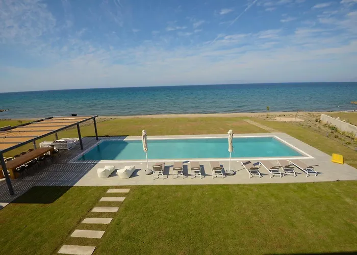 빌라 Liam Front Luxury With 100m2 Infinity Pool