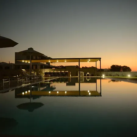 Вилла Liam Front Luxury With 100m2 Infinity Pool