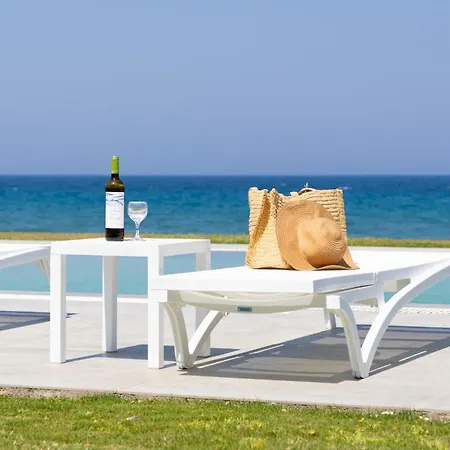 Villa Liam Front Luxury With 100m2 Infinity Pool Fánai