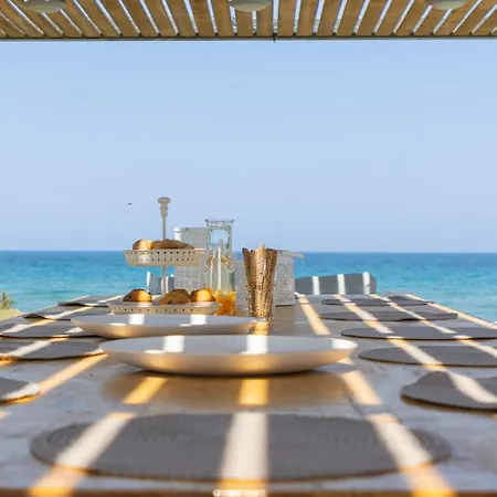 Вилла Liam Front Luxury With 100m2 Infinity Pool *