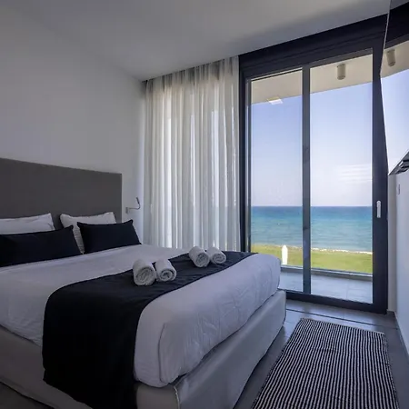 Liam Front Luxury With 100m2 Infinity Pool Willa