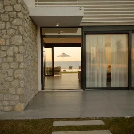 Liam Front Luxury With 100m2 Infinity Pool Fánai