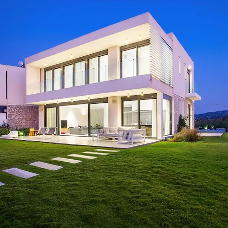 Liam Front Luxury With 100m2 Infinity Pool Villa Fánai