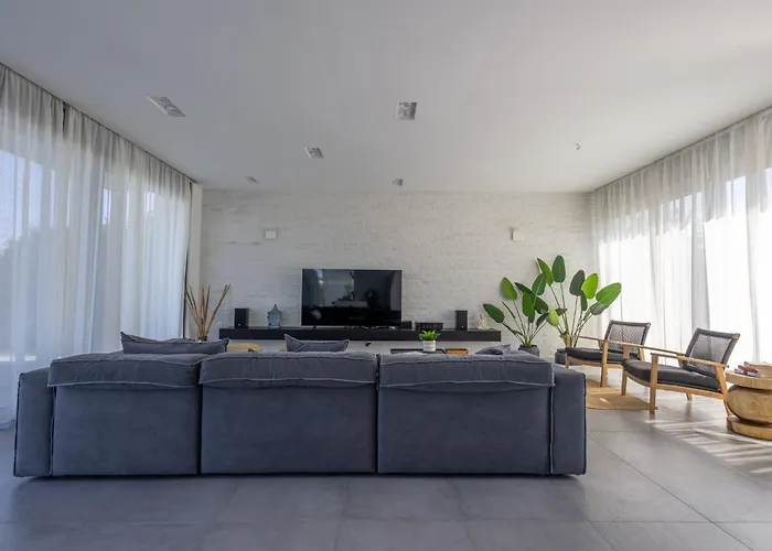 Liam Front Luxury With 100m2 Infinity Pool Villa *