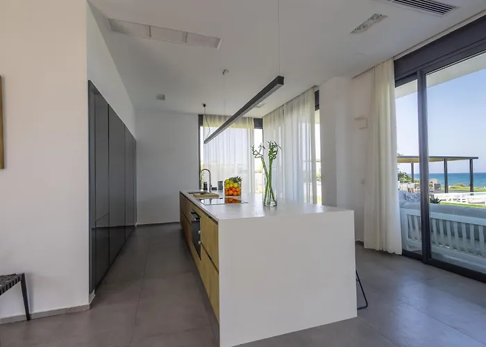 فيلة Liam Front Luxury With 100m2 Infinity Pool *