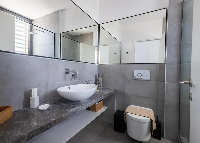 فيلة Liam Front Luxury With 100m2 Infinity Pool