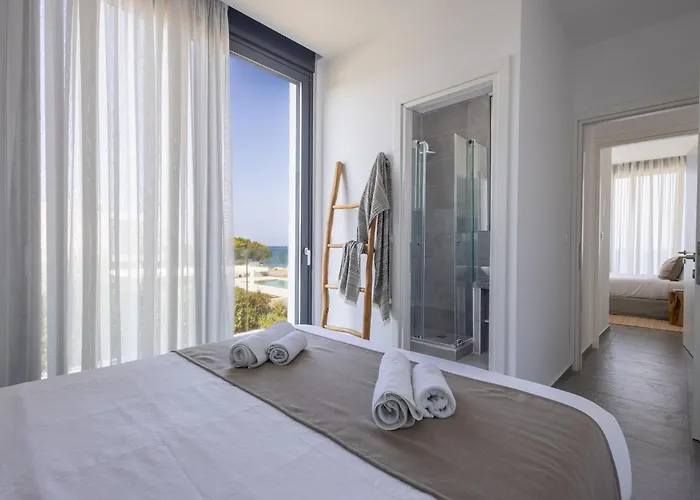 Liam Front Luxury With 100m2 Infinity Pool *