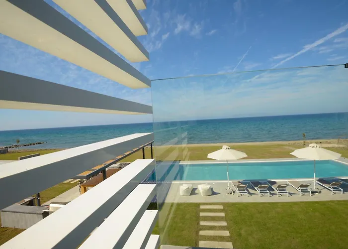 Liam Front Luxury With 100m2 Infinity Pool *